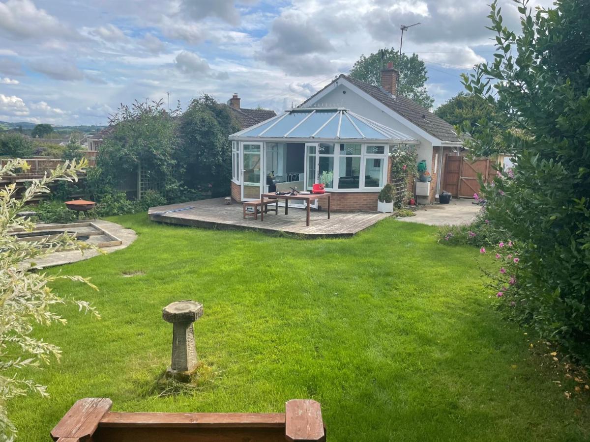 3 Bed Bungalow In Winchcombe, Cotswolds,Gloucester エクステリア 写真
