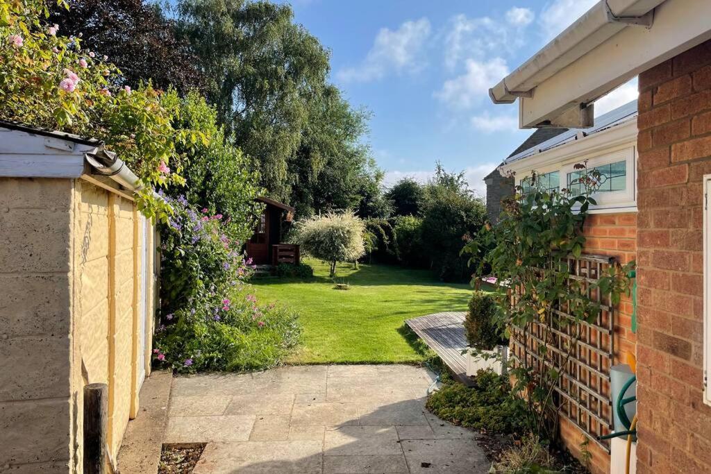 3 Bed Bungalow In Winchcombe, Cotswolds,Gloucester エクステリア 写真