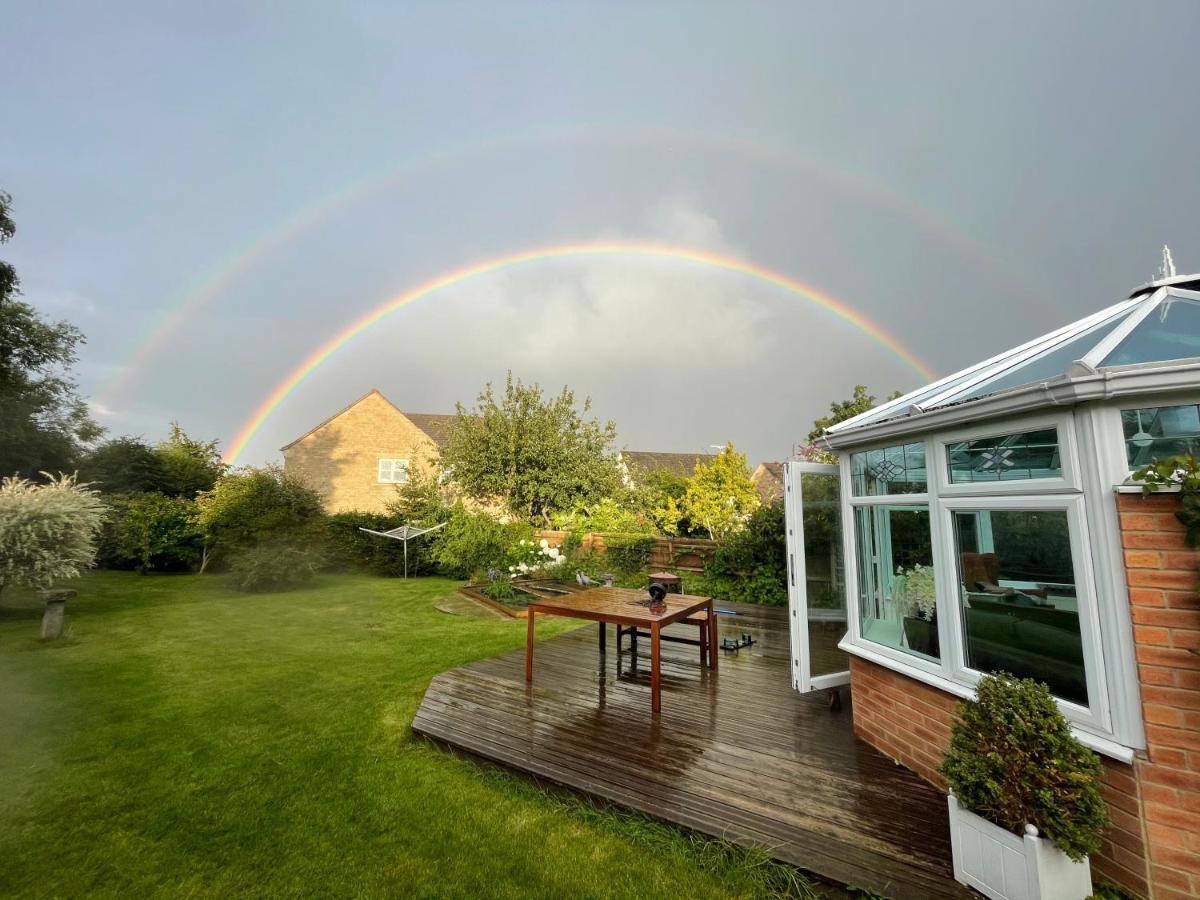 3 Bed Bungalow In Winchcombe, Cotswolds,Gloucester エクステリア 写真
